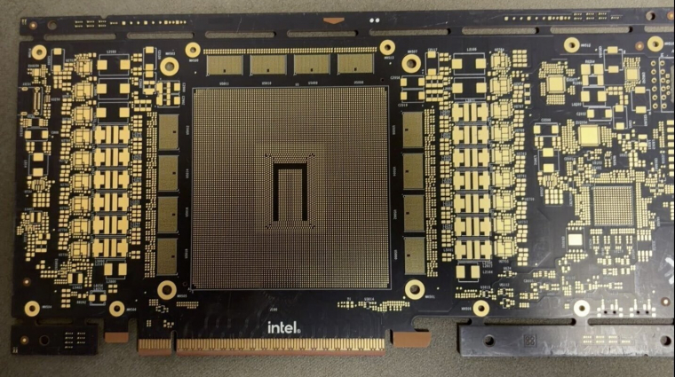 Kiszivárgott az Intel új AI-gyorsítójának nyákja kép