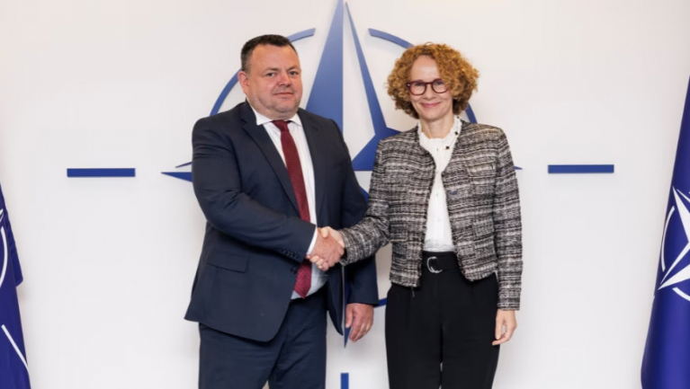 A NATO három techóriással erősíti a kibervédelmét fókuszban