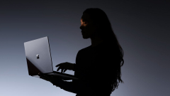 A MacBook Pro nyomába ered a Microsoft új, prémium kategóriás laptopja kép