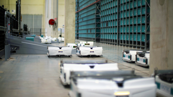A raktárak jövője: 2035-re minden második létesítményt automatizálhatnak kép