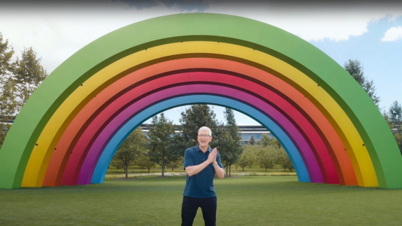 Tim Cook celebekkel búcsúztatta legendás Apple-köszönését kép