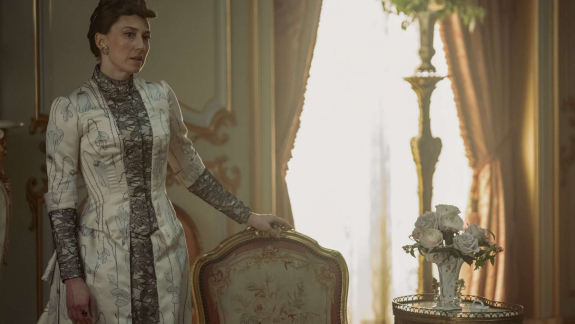 Folytatódik a Downton Abbey alkotójának a sorozata - az HBO kiadta az első felvételeket Az aranykor 4. évadának forgatásáról kép