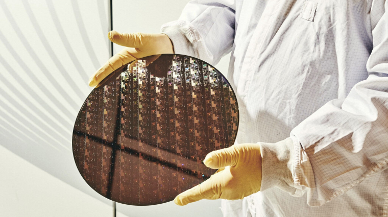Az IBM átlépte a szubatomi határt – itt a 0,7 nm-es gyártástechnológia kép