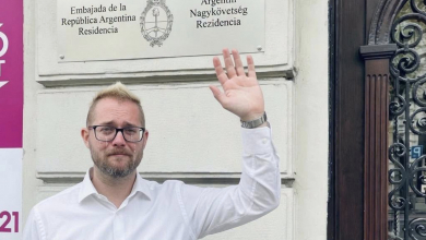 A propaganda leglelkesebb zászlóvivője is visszavonul a közélettől kép