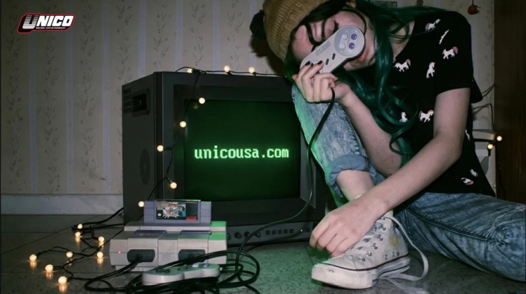 Ez csodálatosan furcsa monitor a CRT-korszak szerelmeseinek készül kép