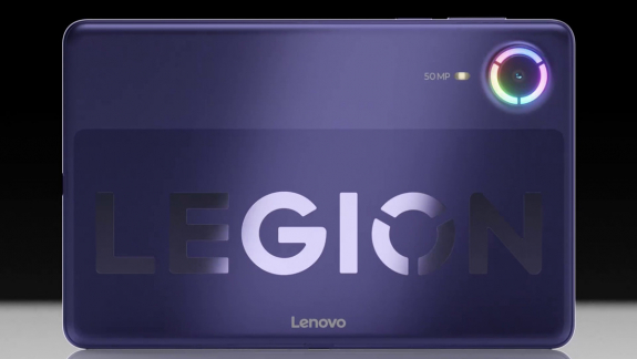 RGB-fényekkel jön a Lenovo új miniatűr gamertabletje kép