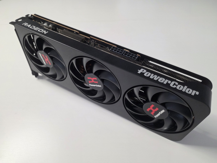 Nálunk is járt teszten a Radeon RX 9070 GRE, a teljesítményét tekintve az RTX 5070 erős ellenfeleként aposztrofálható, ám eközben házon belül nem könnyű a helyzete az olcsóbb kivitelú normál RX 9070-esek mellett.