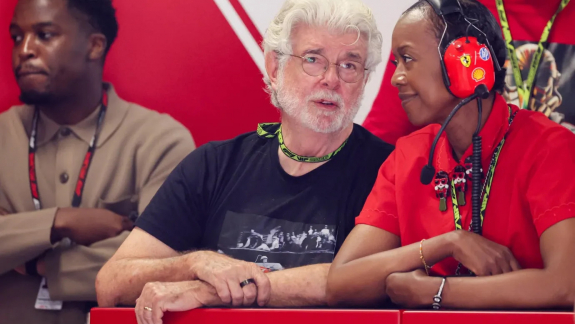 George Lucas Magyarországon van, a Ferrari vendégeként látogatott ki a Hungaroringre kép