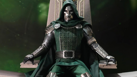A Doctor Doom figura végre megmutatja Robert Downey Jr. teljes páncélját kép