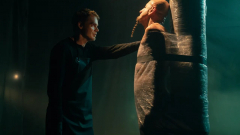 Itt vannak az első képek a Dexter: Feltámadás 2. évadából kép
