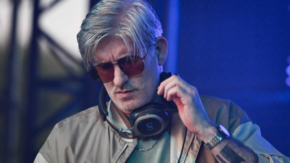 Meghalt Kavinsky, a Drive Nightcall című dalának alkotója kép
