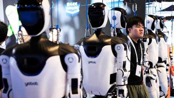 Donald Trump megtiltotta az új kínai humanoid robotok importját az Egyesült Államokba kép