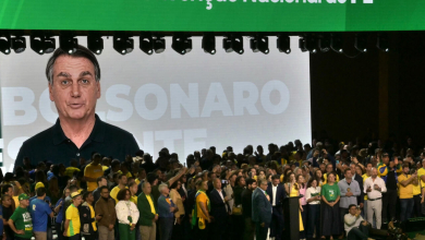 Tilos nyilvánosan megszólalnia a volt brazil elnöknek, ezért AI-avatar tartott kampánybeszédet Jair Bolsonaro helyett kép