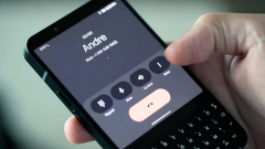 Fizikai billentyűzettel és OLED-kijelzővel jön a Minimal Phone 2 kép