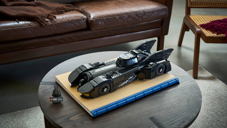 Elképesztően részletes LEGO Batmobil készült a Batman visszatér mozi alapján fókuszban