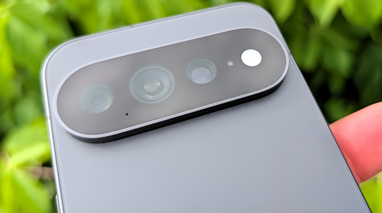 Kiszivárgott a Google Pixel 12, főként a kijelző tűnik különlegesnek kép