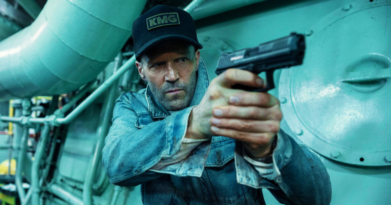 Jason Statham egy fegyverrel