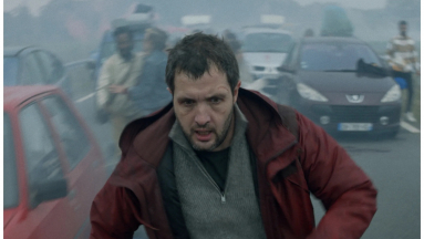 Vincentnek meg kell halnia: Remake-et készít a Blumhouse a francia kulthorrorból, amiben mindenki meg akar ölni, akinek a szemébe nézel kép