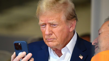 Trump szerint az AI-nak egyetlen biztonsági korlátra van szüksége: egy olyan magas IQ-jú elnökre, mint ő kép
