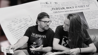 John Doe Akták - Igazi trúkrájm a nappaliban kép