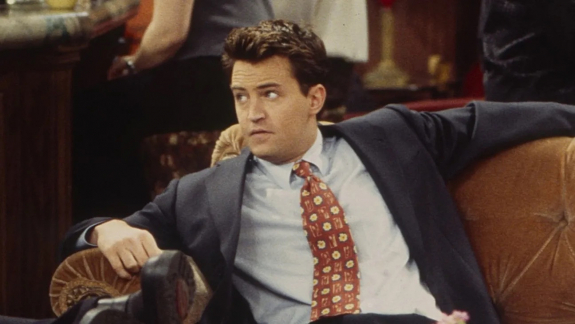 „7 millió dollárt költött arra, hogy kijózanodjon” - Megérkezett az első, torokszorító előzetes a Matthew Perry életéről szóló dokumentumfilmhez kép