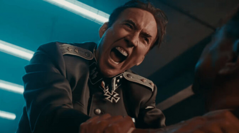 Az új kedvenc filmünk előzetesében a pszeudo-James Bond Nicolas Cage fojtogatja Hitlert bevezetőkép