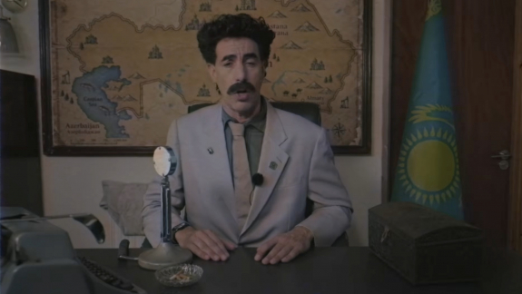 Az Ali G Who Iz I új előzetesében Borat mindenkit arra kér, hogy ne nézzék meg ezt a filmet, mert nem elég rasszista kép