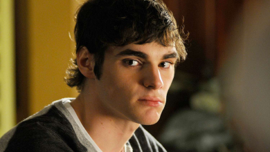 34 éves korában elhunyt RJ Mitte, aki Walter White fiát alakította a Breaking Badben kép