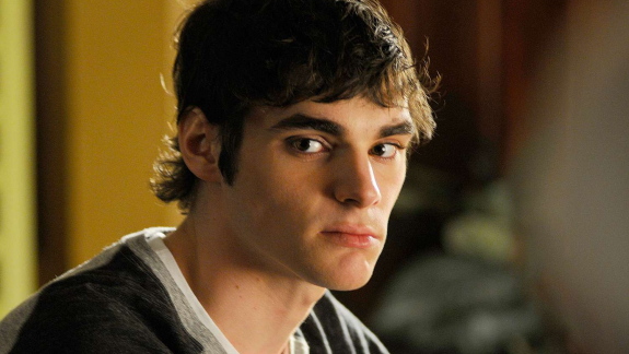 34 éves korában elhunyt RJ Mitte, aki Walter White fiát alakította a Breaking Badben kép