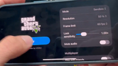 Ott tart a vibekódolás, hogy valki Minecraftot pakolt az iPhone-on futó GTA V-be kép