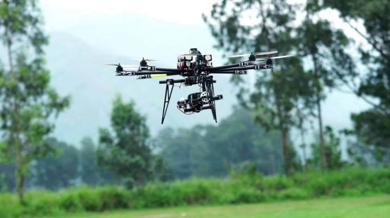 Életeket menthet a defibrillátorral felszerelt drón kép