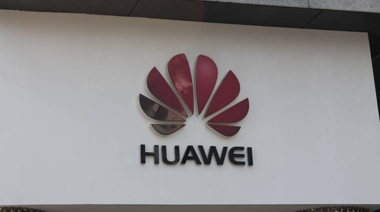 Valódi nyolcmagos telefonnal készül a Huawei kép