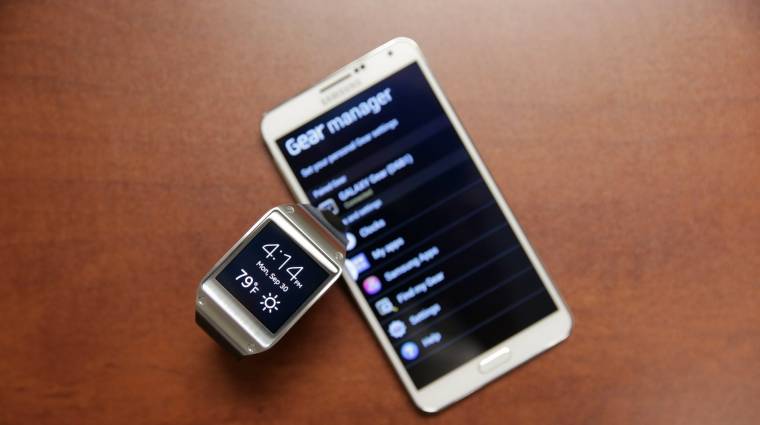 Nem Androiddal jön az új Samsung okosóra kép