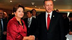 Erdogan betiltatná a Facebookot és Youtube-ot kép