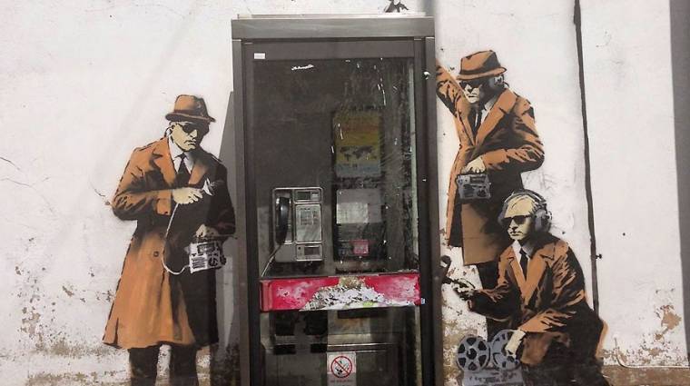 Banksy gúnyt űz a brit hírszerzésből kép
