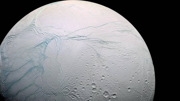 Hatalmas óceán rejtőzik a Szaturnusz holdjának jege alatt kép