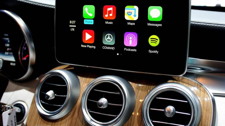 Újabb autókba kerül bele az Apple CarPlay kép
