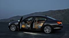 A legmodernebb technológiák egyesülnek az új 7-es BMW-ben kép