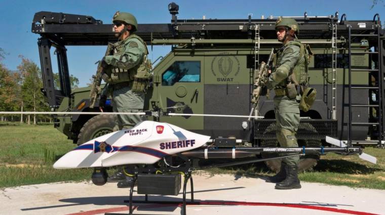 Törvényesen támadhatnak rád fegyveres drónokkal kép
