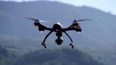 Lehet, hogy egy drón miatt zuhan le a repülőjáratod kép