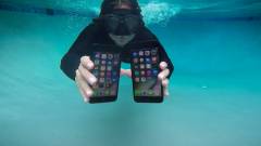 Jobban bírja a vizet az iPhone 7, mint a Galaxy S7 kép