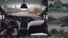 Videó: ezt látja működés közben a Tesla autopilótája kép