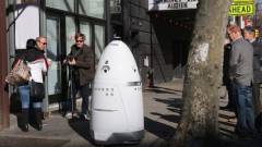 New York utcáin járőrözik a robotzsaru kép