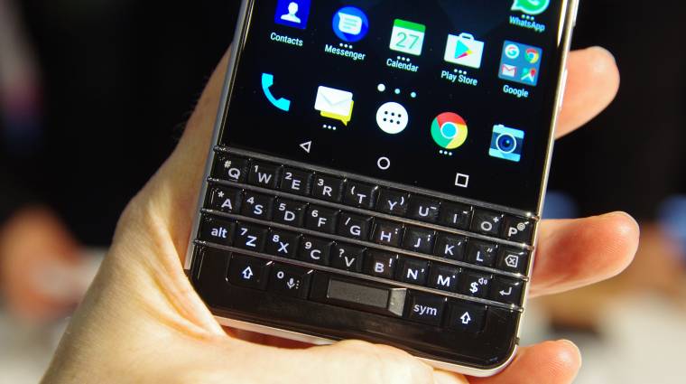 Három BlackBerry jön még az idén kép