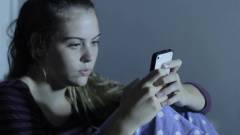 Az okostelefon elpusztítja a fiatalokat? kép