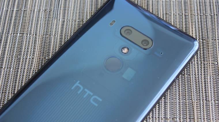 Ezért nincs vezeték nélküli töltés az HTC U12+ csúcskészülékben kép