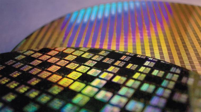 Mindenki 7 nm-es chipeket akar kép
