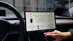 Hamarosan a YouTube-ról is streamelnek a Tesla autói kép